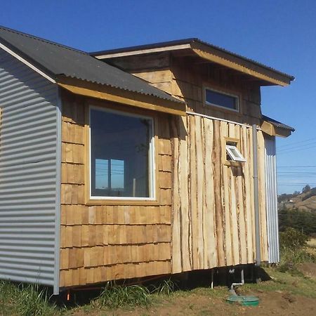 فيلا كاستروفي La Petite Cabane De Putemun المظهر الخارجي الصورة